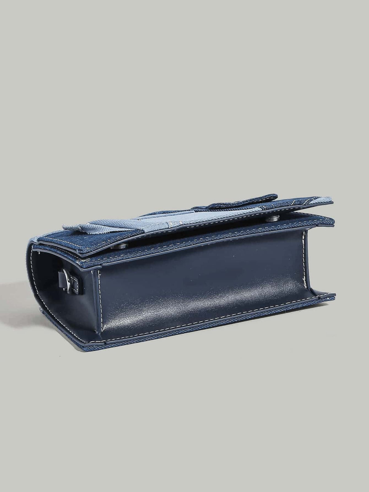 Torba na ramię denim – koreański minimalizm