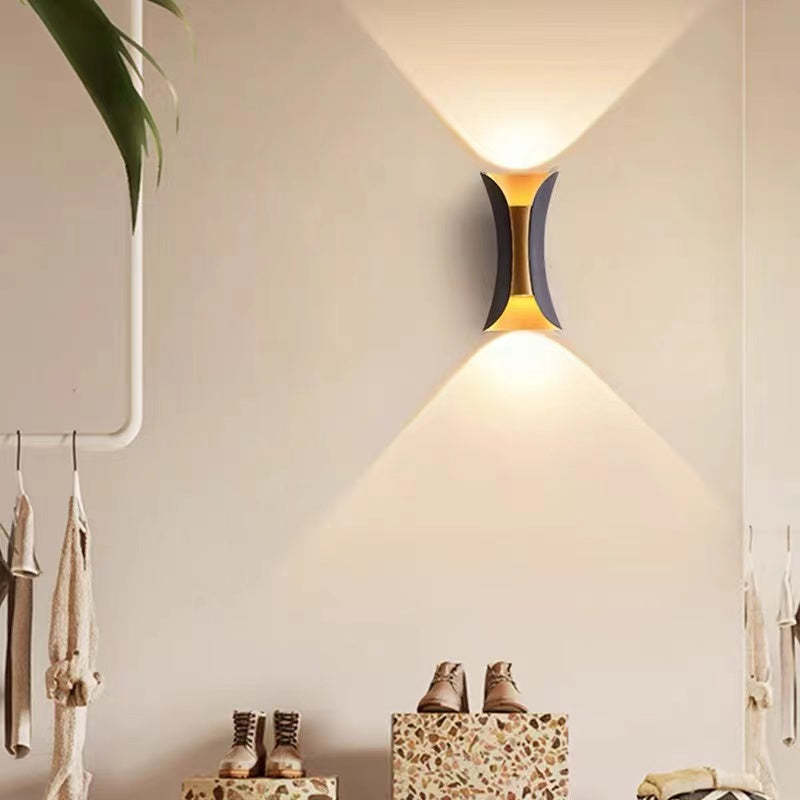 Lampa ścienna LED – dzienna barwa światła