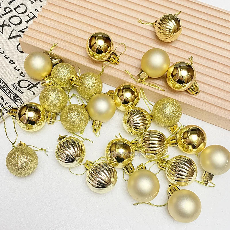 Eleganckie Ozdoby Choinkowe w Zestawie 24 Sztuk – Złote, Czerwone i Różowe Piłki 6 cm 3