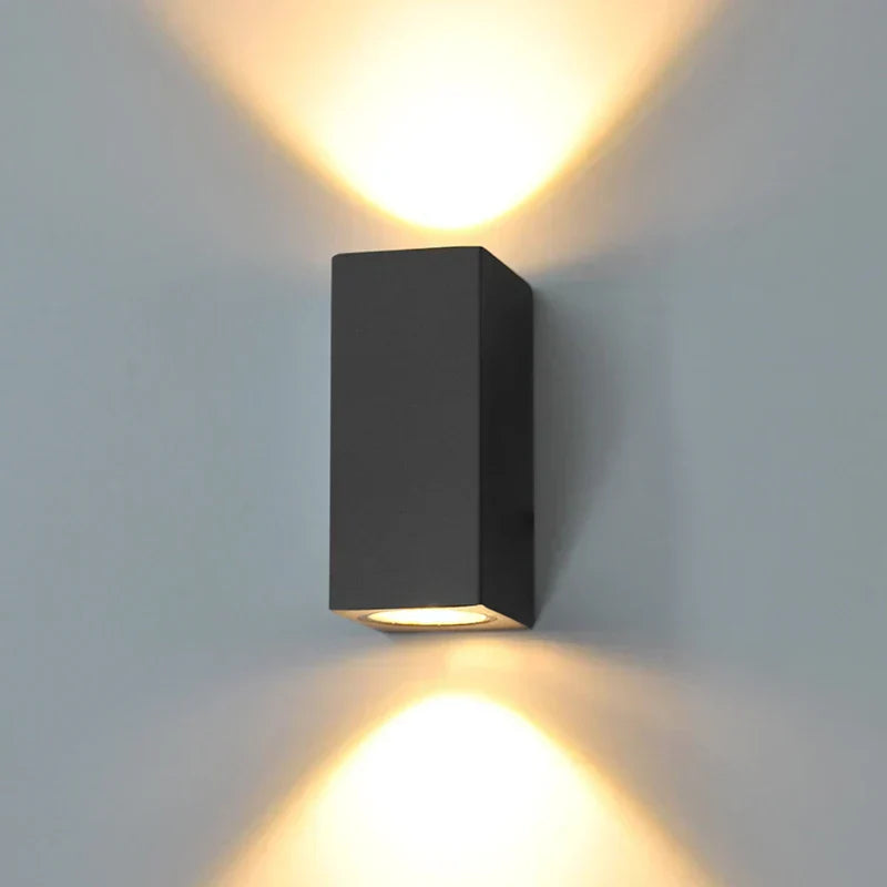 Inteligentna lampa ścienna zewnętrzna Seralyn – minimalistyczny design, wodoodporność IP65, energooszczędne oświetlenie – Lampy zewnętrzne 4