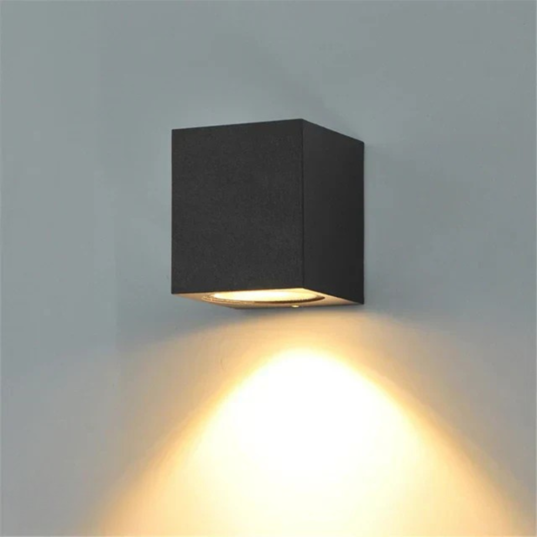 Inteligentna lampa ścienna zewnętrzna Seralyn – minimalistyczny design, wodoodporność IP65, energooszczędne oświetlenie – Lampy zewnętrzne 7