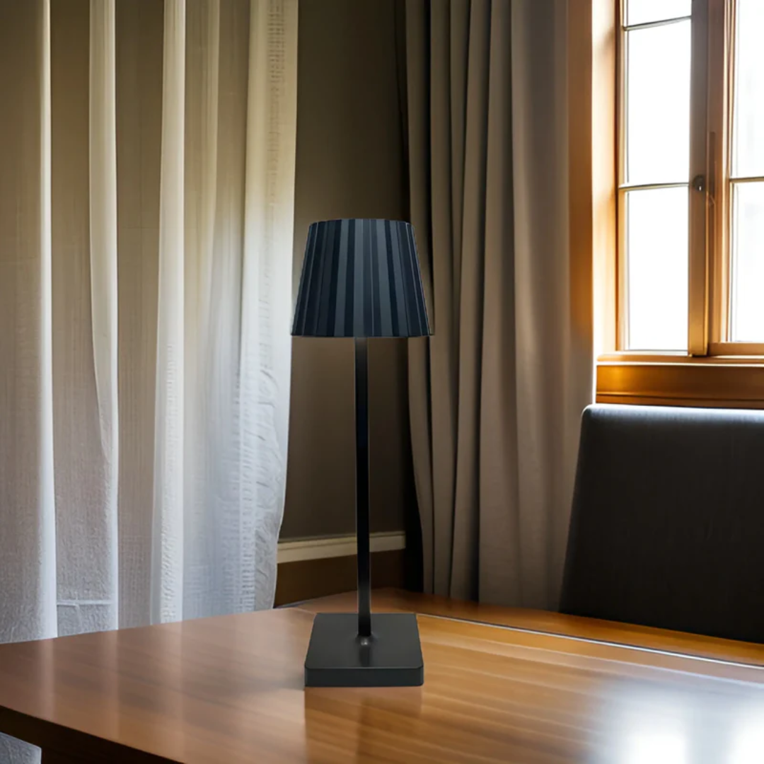 Lampa Stołowa Bezprzewodowa LED z Dotykowym Ściemniaczem – Aluminiowa Lampka Nocna do Salonów i Ogrodów 0