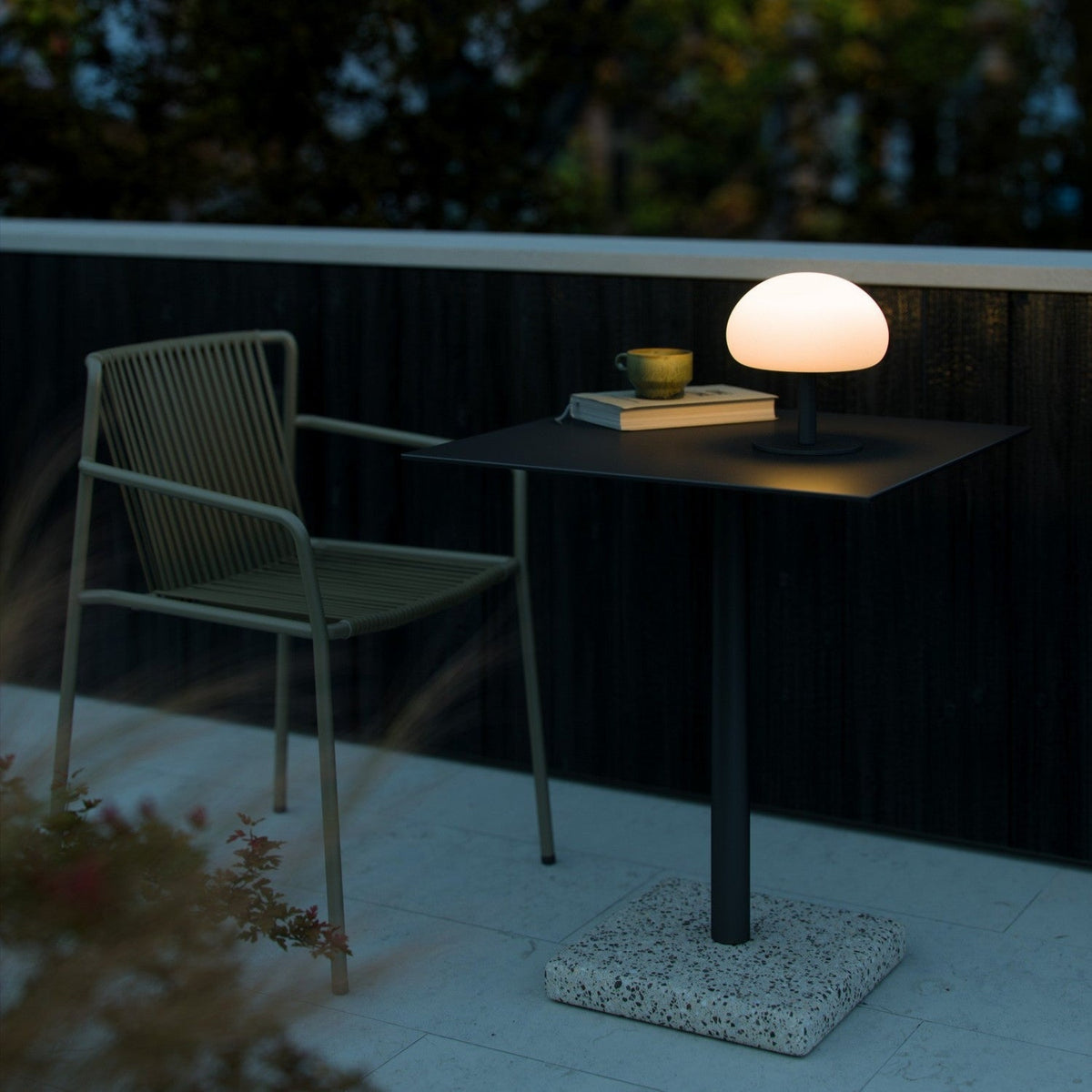 Lampa Stołowa Bezprzewodowa Sponge 20 z Regulacją Jasności – Elegancka Lampka Nocna na Baterie do Salonu i Użytku Zewnętrznego 2