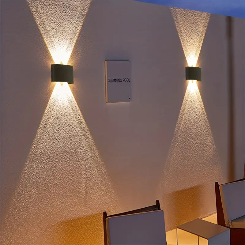 Metalowa lampa ścienna LED 4W – detal wykończenia lakierem proszkowym