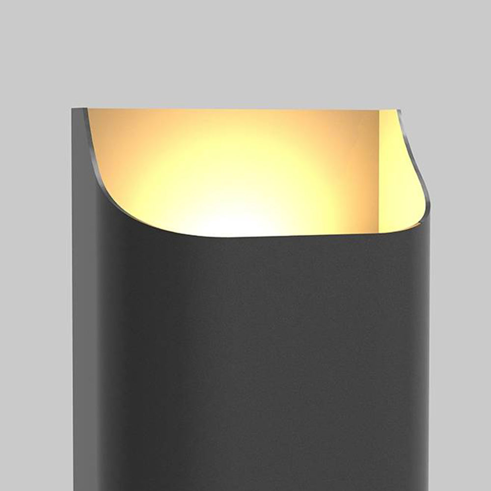 Lampa ścienna LED – ciepła poświata w aranżacji wnętrza