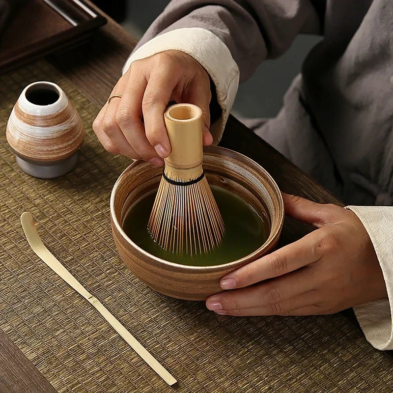 Zestaw do Matcha z Bambusowym Whiskiem i Łyżeczką – 4 Elementy do Parzenia Herbaty i Zestaw Herbat 1