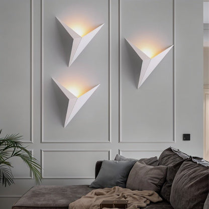 Lampa Ścienna Ezio z Aluminium w Białym, Czarnym i Złotym Wykończeniu – Minimalistyczny Kinkiet Ścienny z Zintegrowanym Oświetleniem LED 0