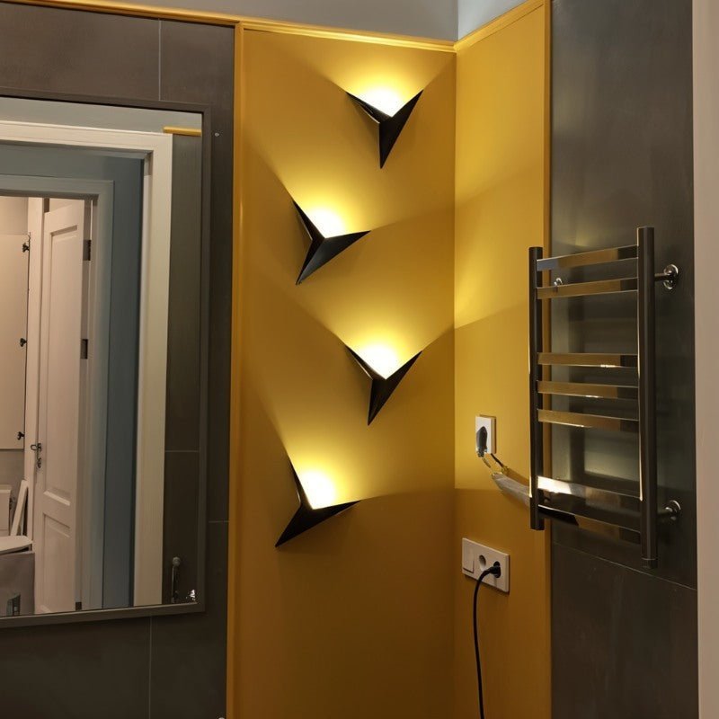 Lampa Ścienna Ezio z Aluminium w Białym, Czarnym i Złotym Wykończeniu – Minimalistyczny Kinkiet Ścienny z Zintegrowanym Oświetleniem LED 6