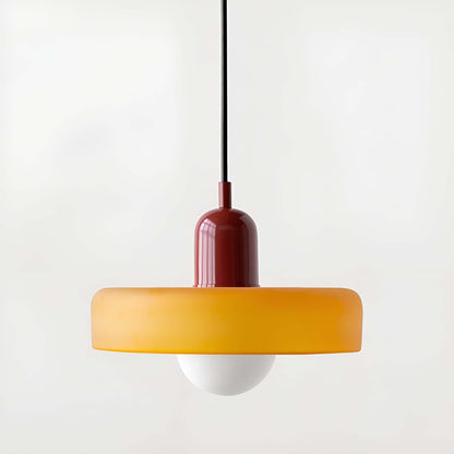 Szklana lampa wisząca Bauhaus w kolorze żółtym i czerwonym, styl minimalistyczny, idealna do nowoczesnych wnętrz.